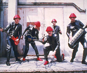 Devo Devo
